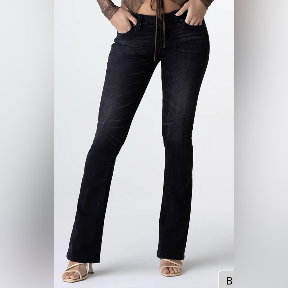 Miss Me Black Skinny Jeans with Silver Embroidered Pocket Cross NWT Size 25/32 - Picture 4 of 4